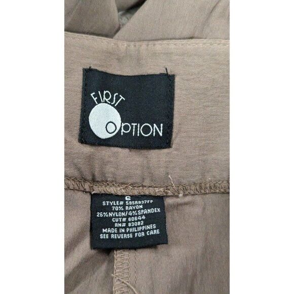First Option Womens Size 6 Brown Flat Front Regular Fit Straight Leg Capri Pants - Picture 7 of 8